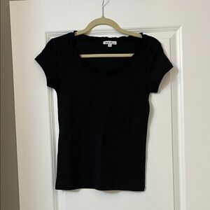 White Birch Classic Black Short Sleeve Top